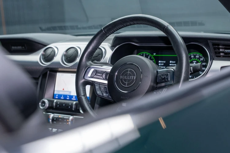 Vehicle Image 35
