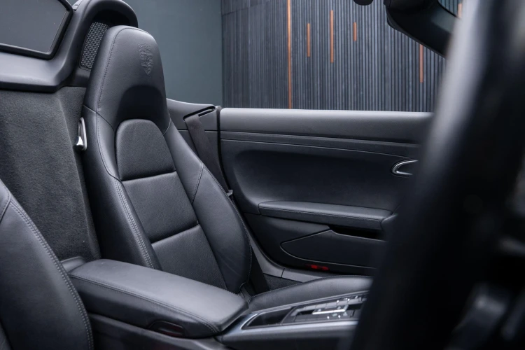 Vehicle Image 37