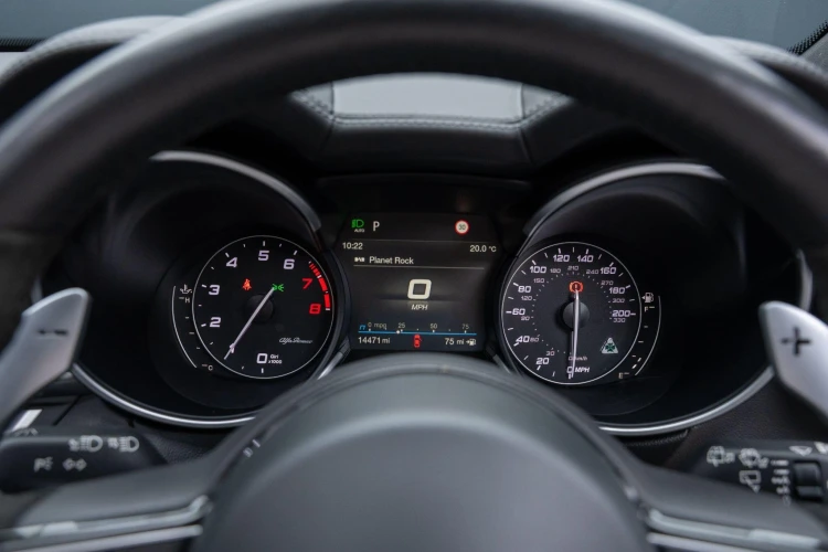 Vehicle Image 35