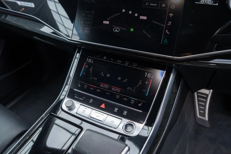 Vehicle Image 35