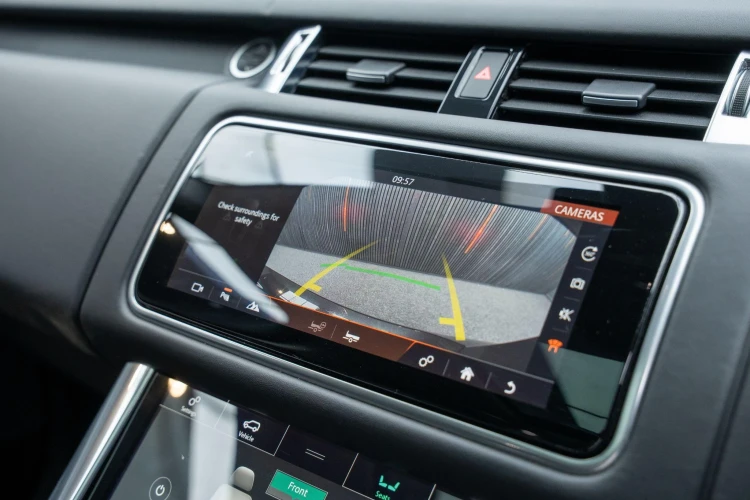 Vehicle Image 8