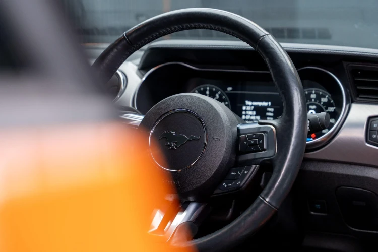 Vehicle Image 11