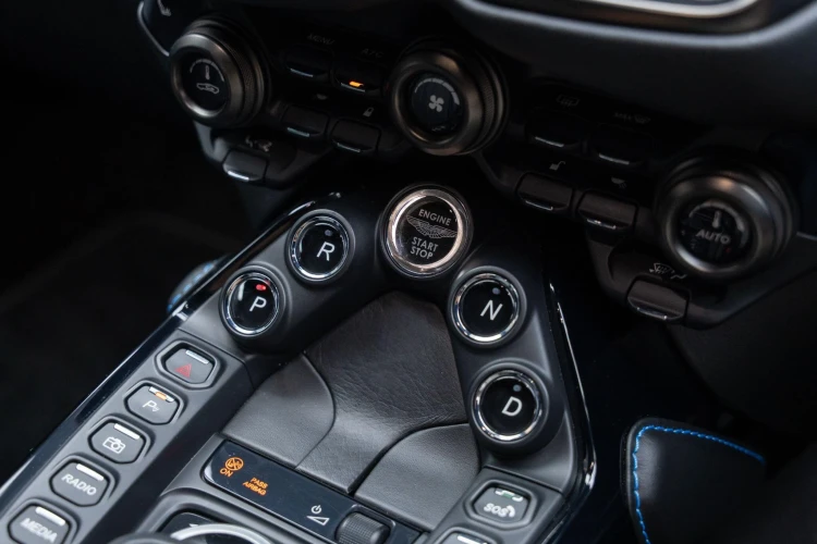 Vehicle Image 31