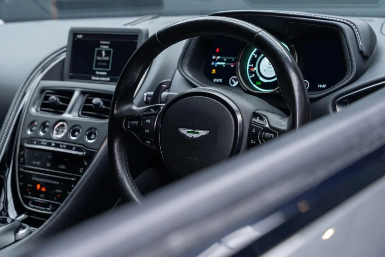 Vehicle Image 31