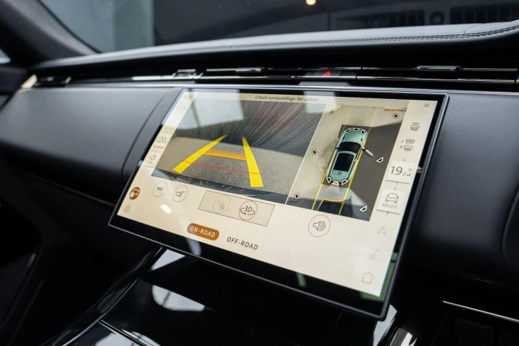Vehicle Image 8