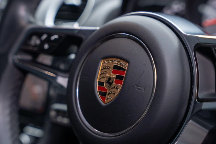 Vehicle Image 35