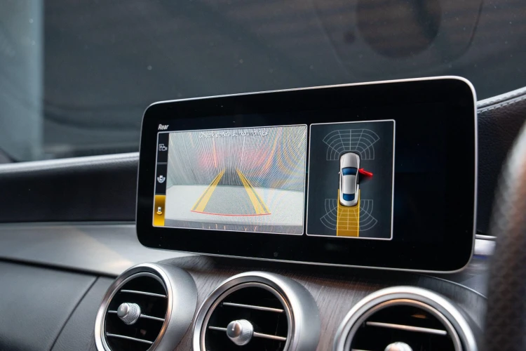 Vehicle Image 4