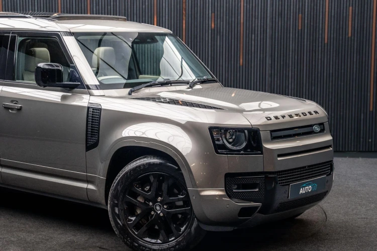 Vehicle Image 15