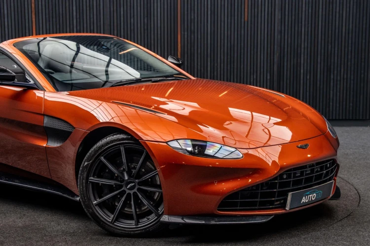 Vehicle Image 11