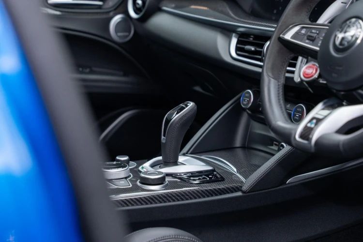 Vehicle Image 30