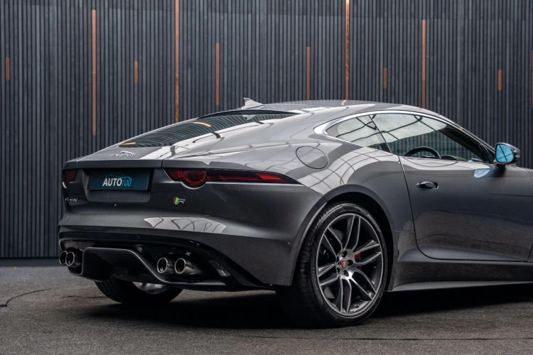 Vehicle Image 24