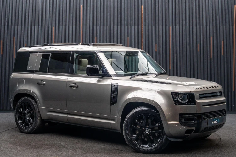 Vehicle Image 13