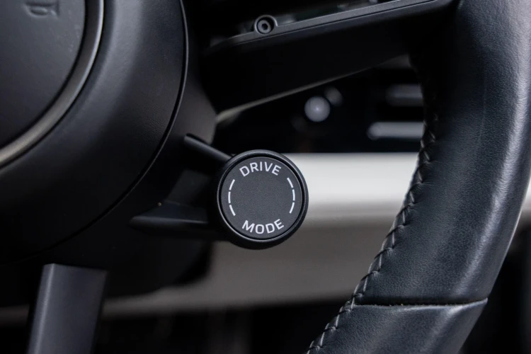 Vehicle Image 22