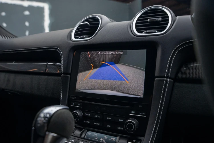 Vehicle Image 13