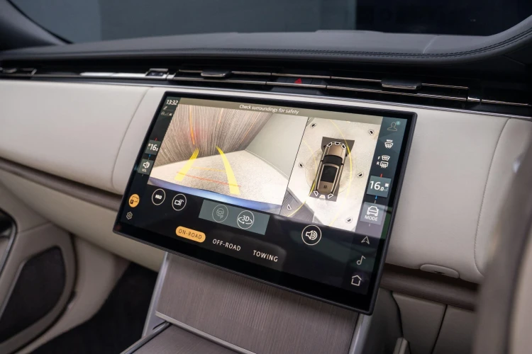 Vehicle Image 8