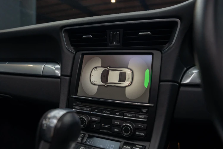 Vehicle Image 11