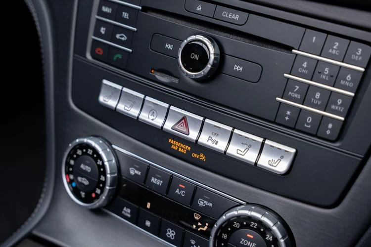 Vehicle Image 37
