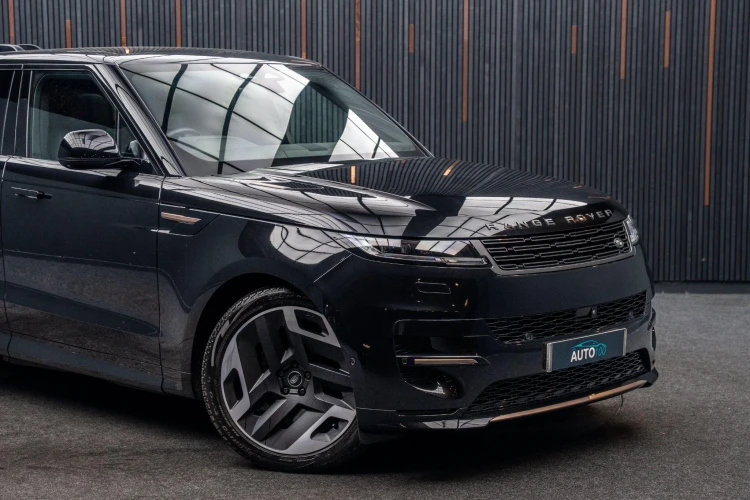 Vehicle Image 11