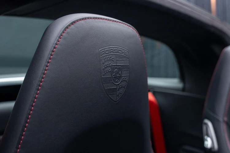 Vehicle Image 36