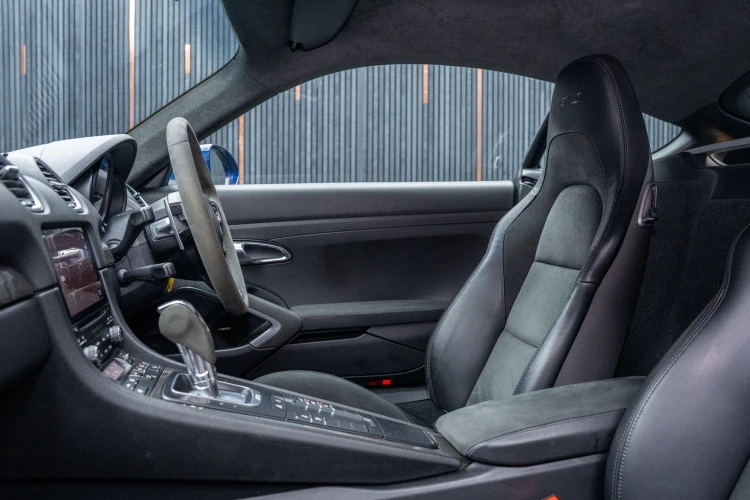 Vehicle Image 37