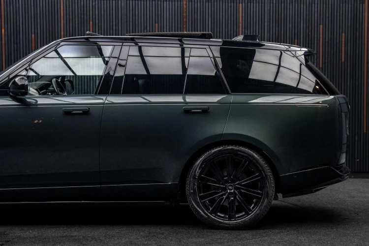 Vehicle Image 11