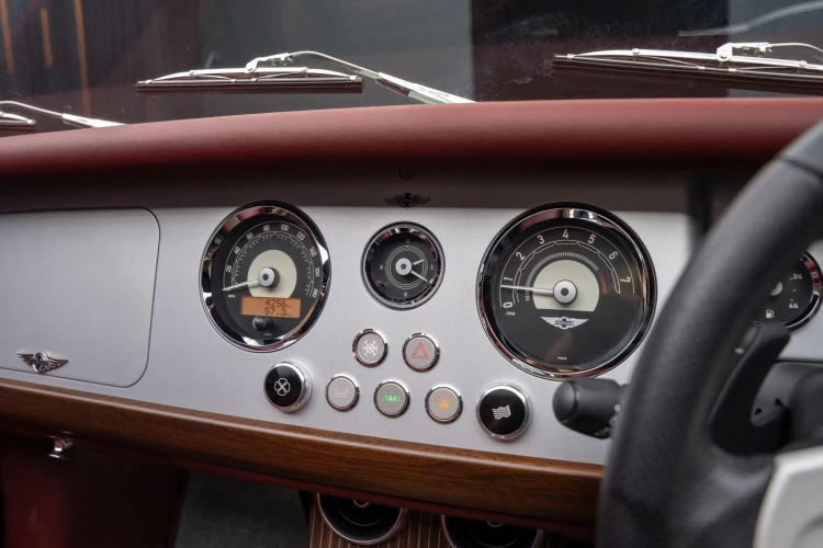 Vehicle Image 36
