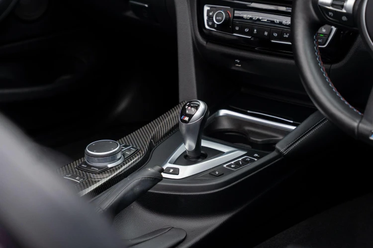 Vehicle Image 36