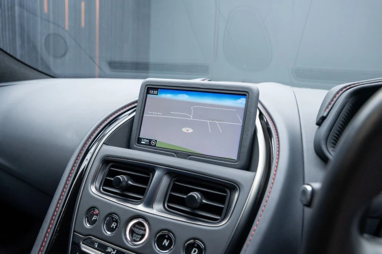Vehicle Image 8