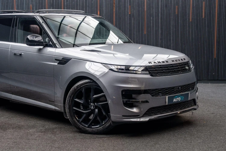 Vehicle Image 7