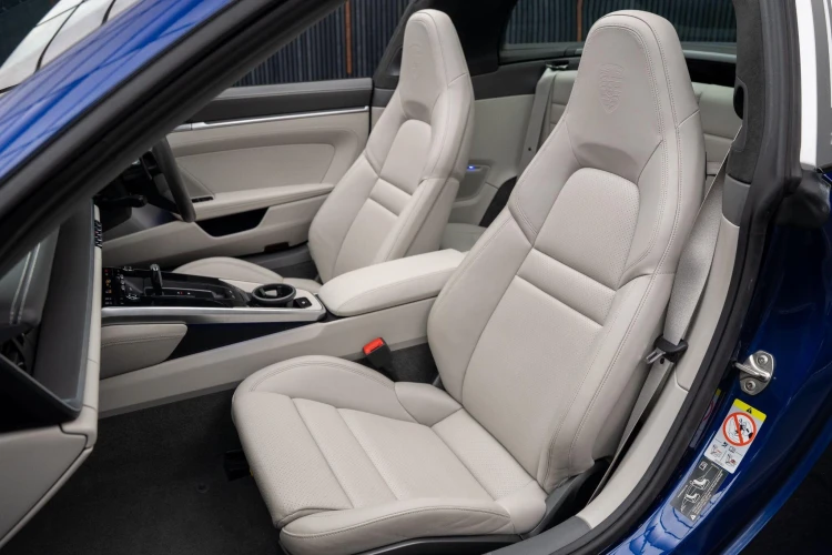 Vehicle Image 37