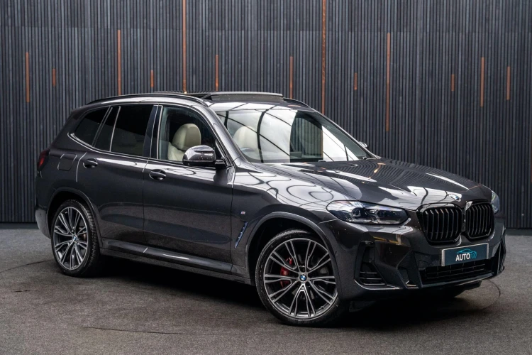 Vehicle Image 17