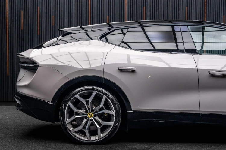 Vehicle Image 20
