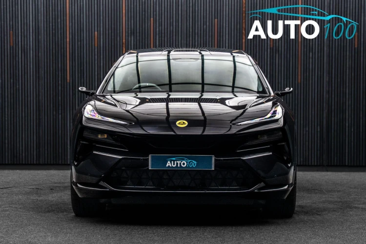 Vehicle Image 6