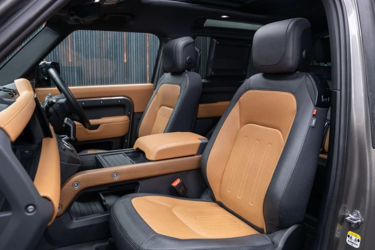 Vehicle Image 36