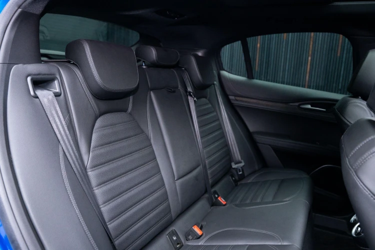 Vehicle Image 40