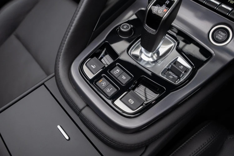 Vehicle Image 36