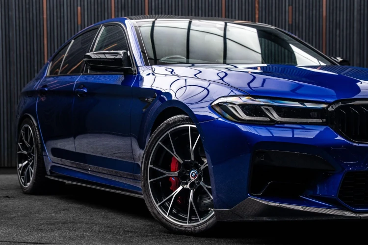 Vehicle Image 7