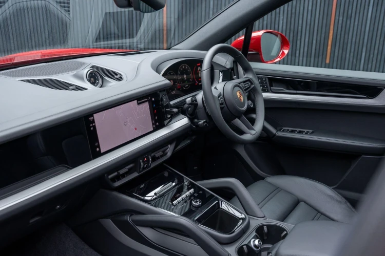 Vehicle Image 37