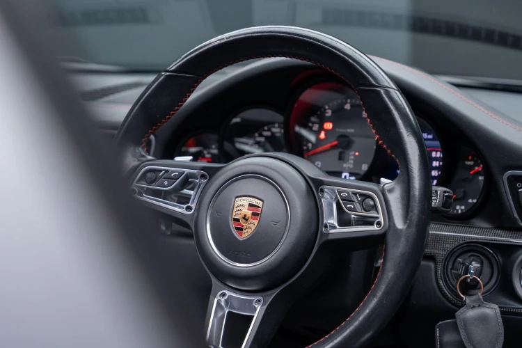 Vehicle Image 35