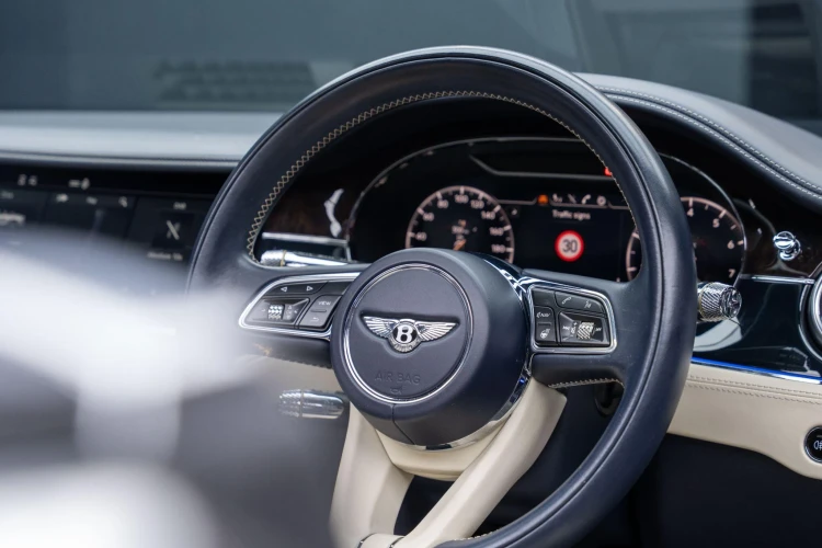 Vehicle Image 40