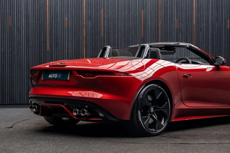 Vehicle Image 23