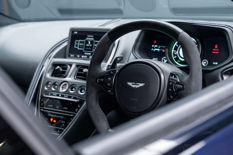 Vehicle Image 31