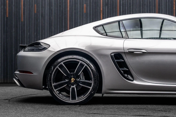 Vehicle Image 20