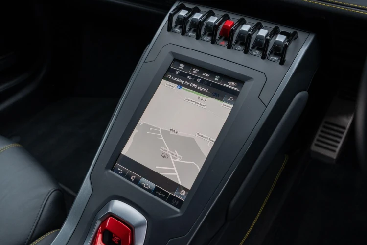 Vehicle Image 10