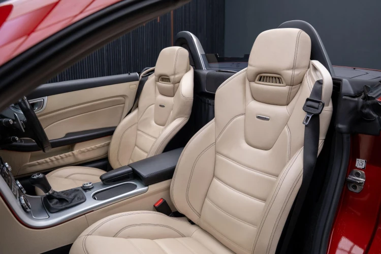 Vehicle Image 40