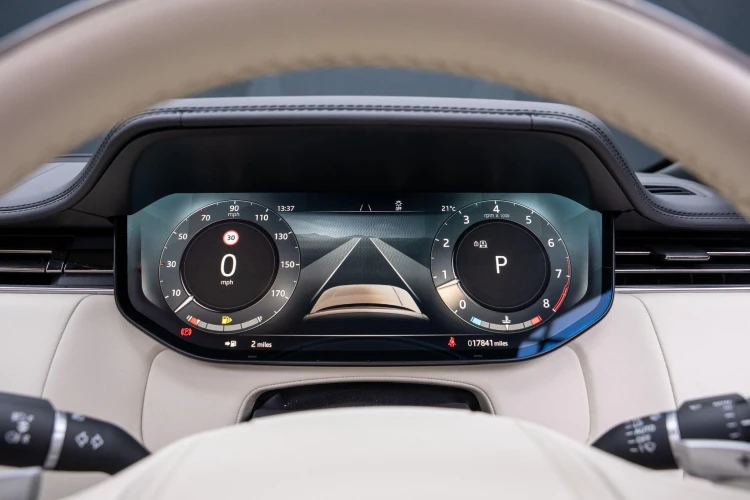 Vehicle Image 36