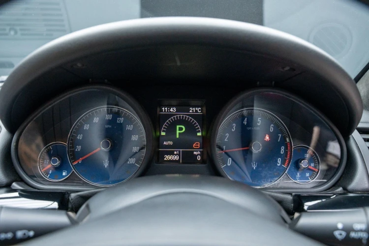 Vehicle Image 35