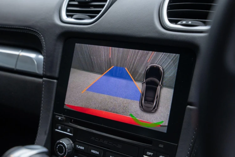 Vehicle Image 6