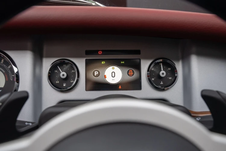 Vehicle Image 9