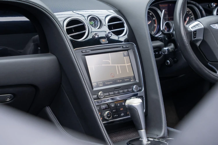Vehicle Image 13